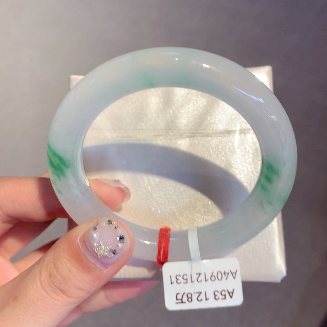 翡翠手镯未镶嵌29圆条77