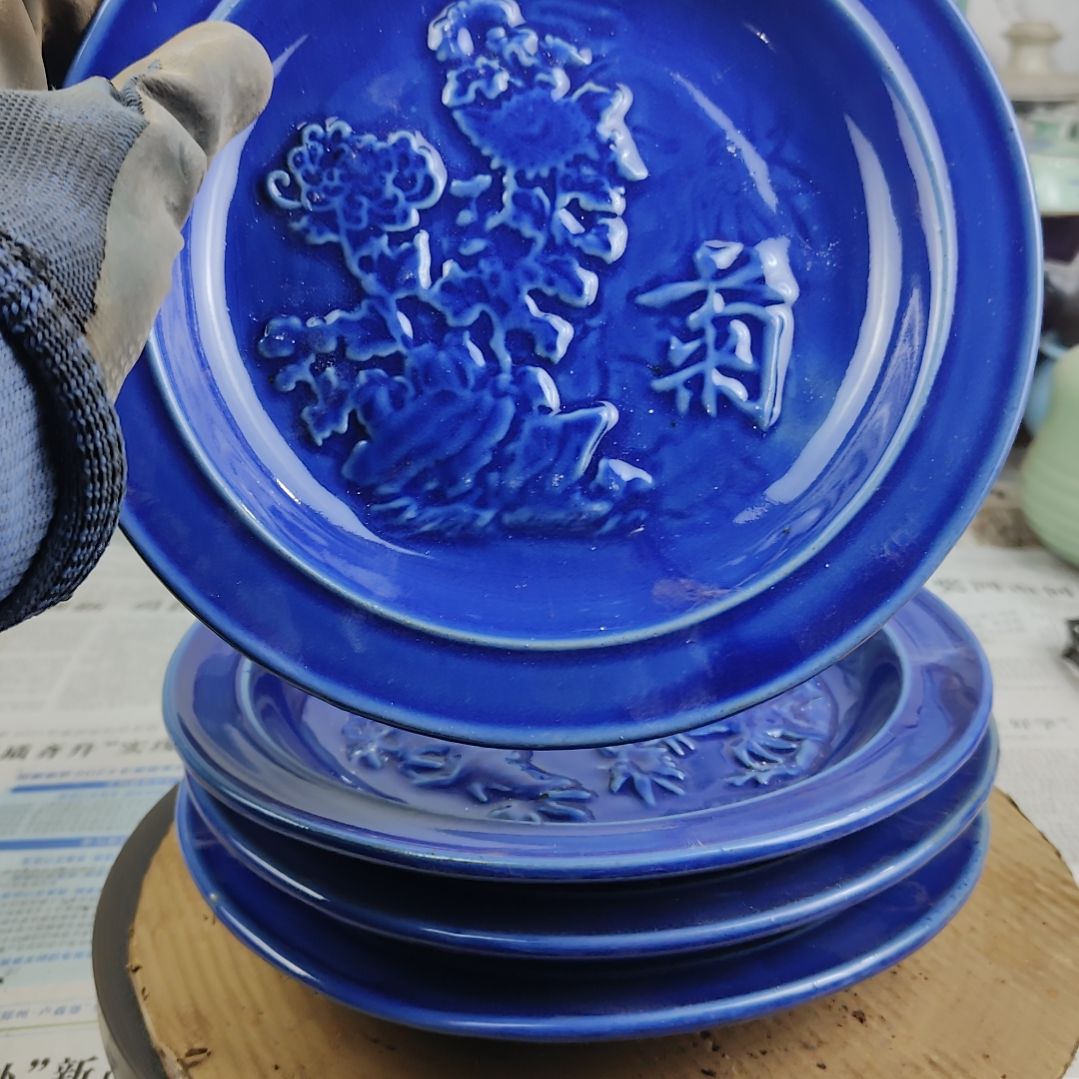 瓷片梅兰竹菊四件盘子