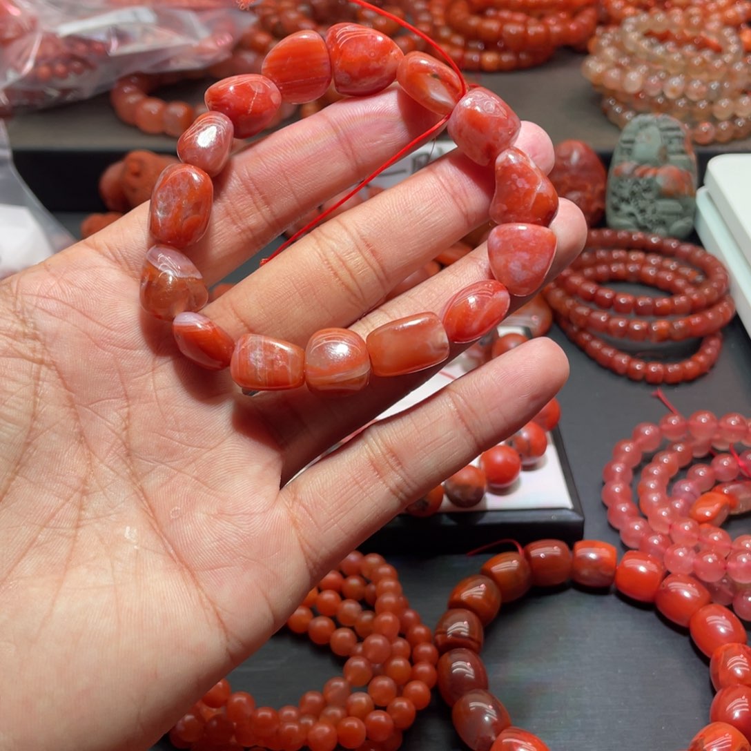 南红玛瑙手链未镶嵌