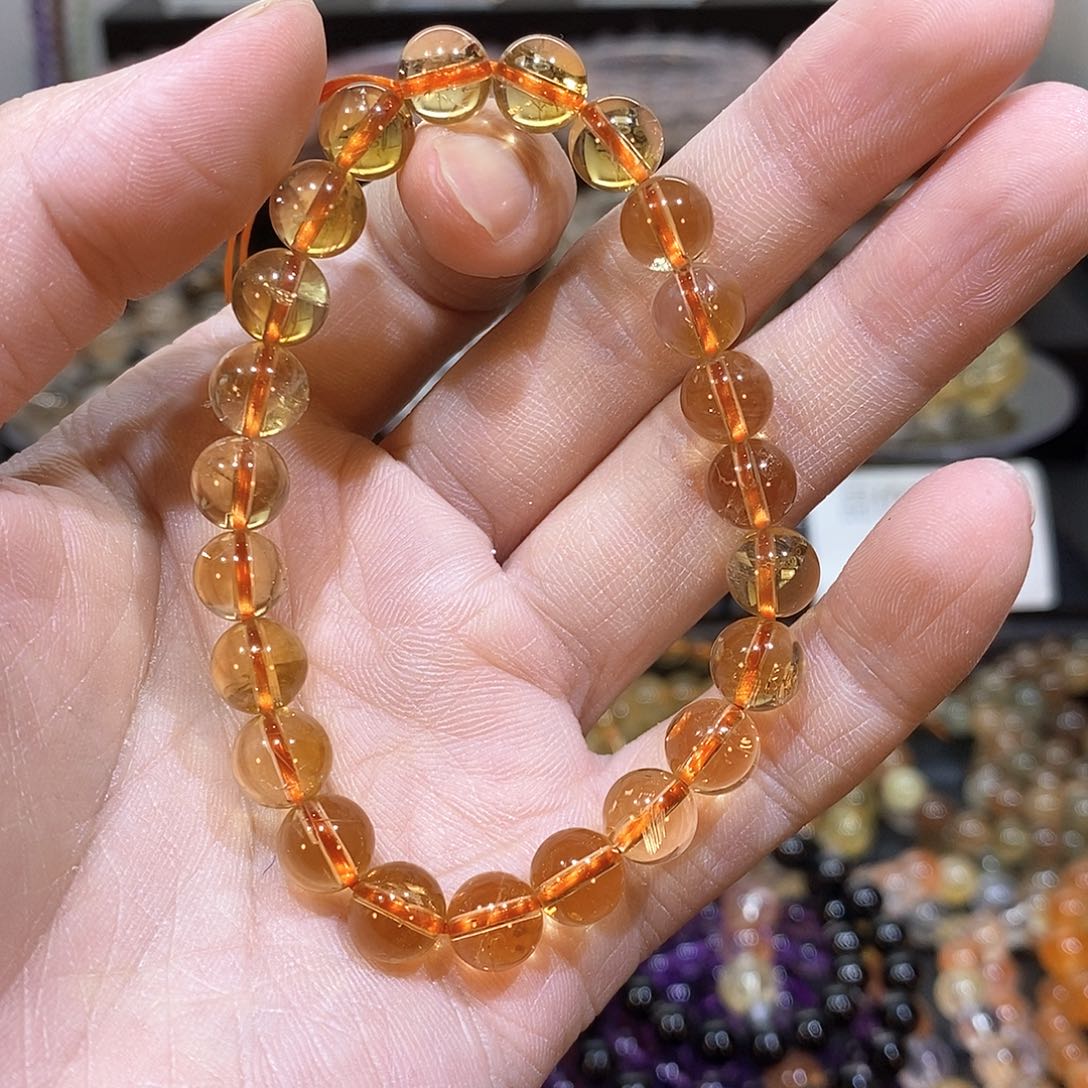 水晶手链未镶嵌V****黄水晶8咪+