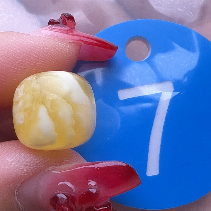 蜜蜡裸石未镶嵌微瑕 12.4mm 老型