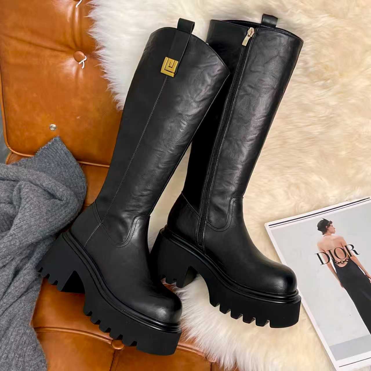 小小苏8公分丨金标厚底潮走秀时尚加绒高靴百搭圆头：XDXA538