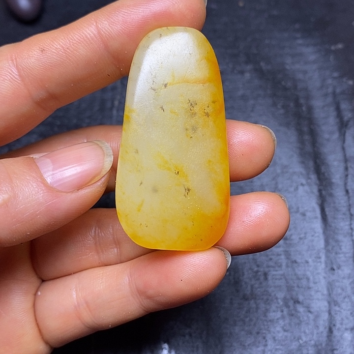 和田玉未镶嵌耳饰