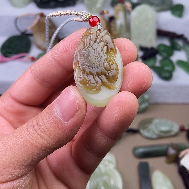 和田玉吊坠(不含链)未镶嵌