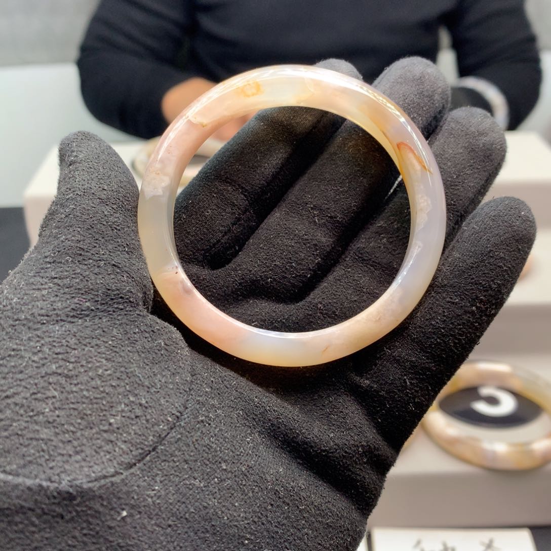 玛瑙/玉髓手镯未镶嵌