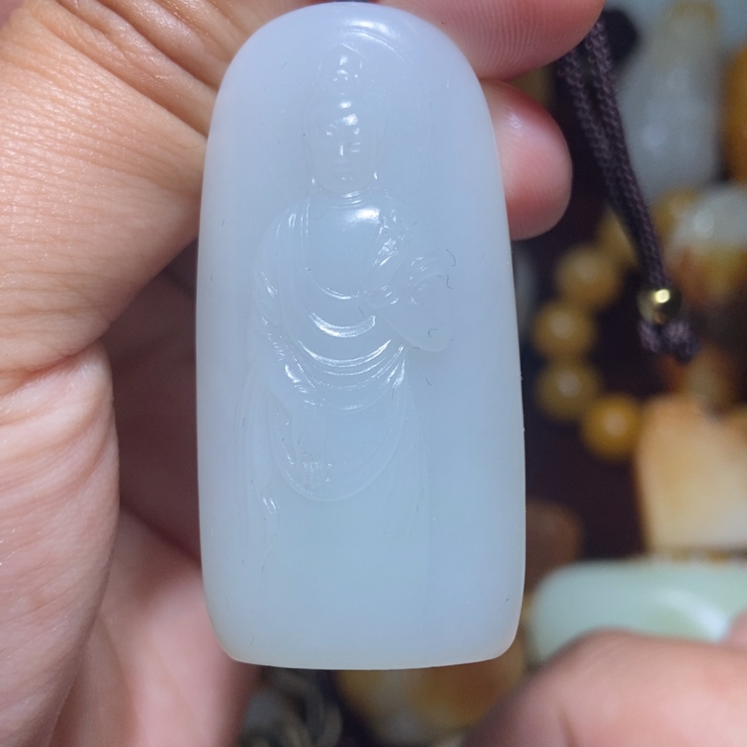 和田玉颈饰未镶嵌没****苦