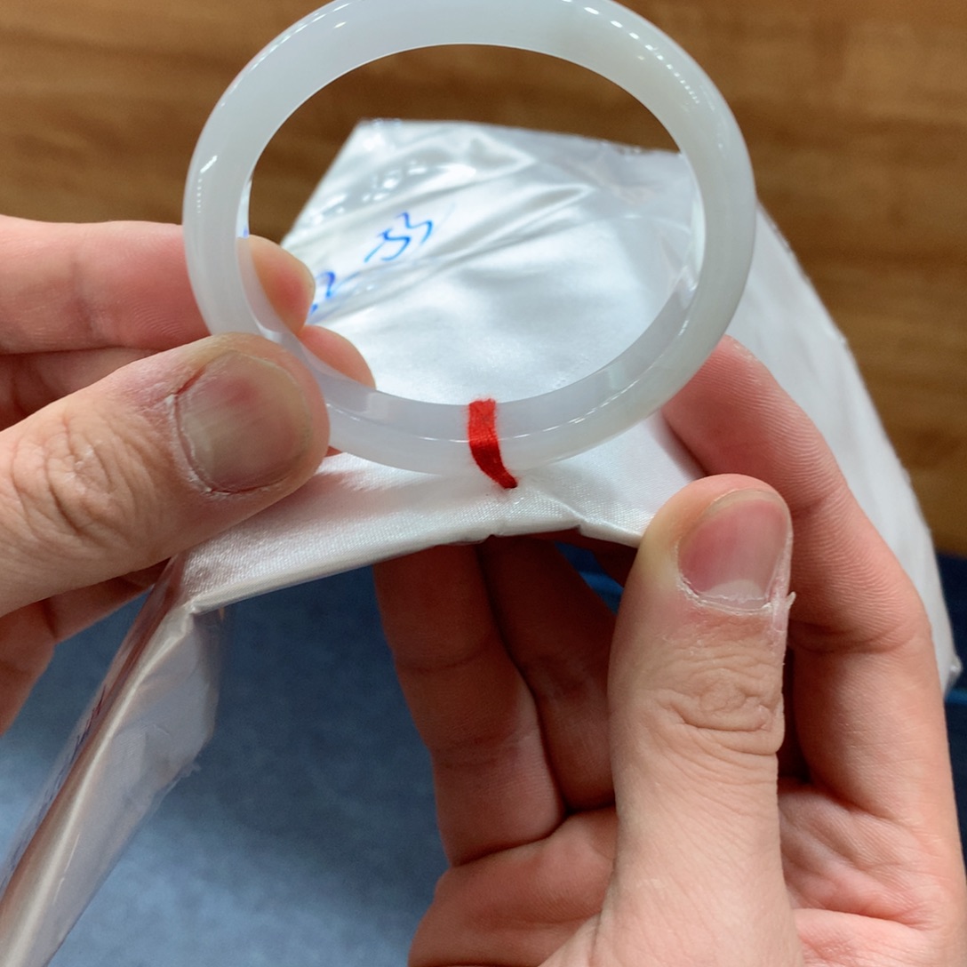 翡翠手镯未镶嵌买断