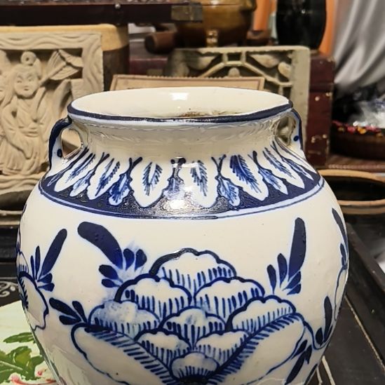 莲***一个耀州窑青花双耳罐