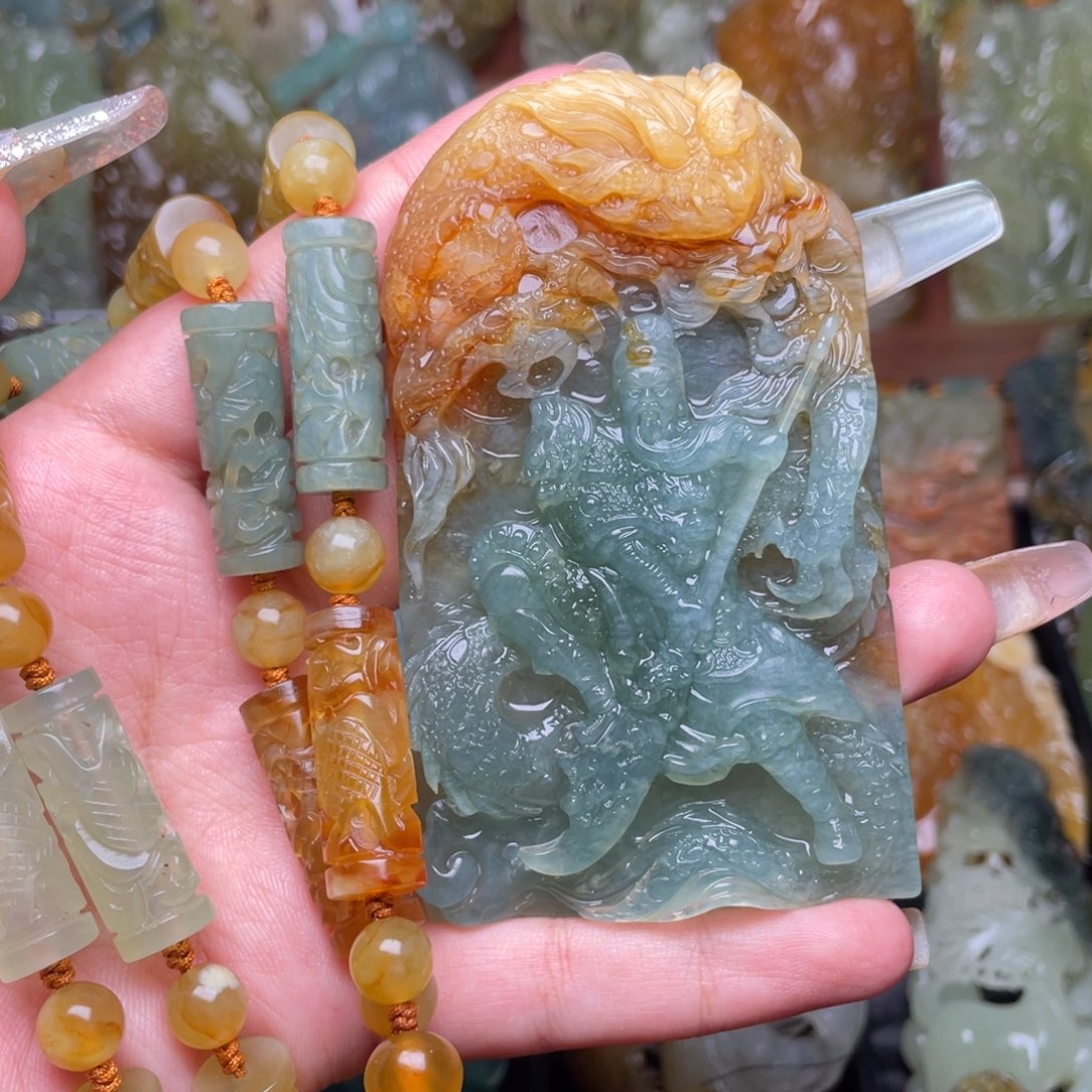 落***禅蛇纹石玉未镶嵌颈饰