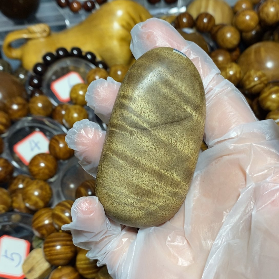 金丝楠木雕工艺品