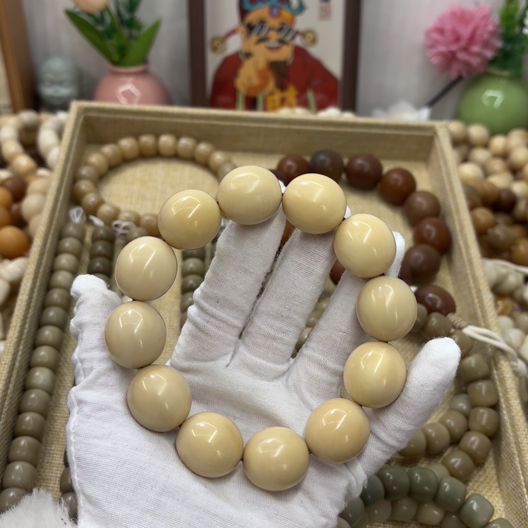 吊坠菩提根/象牙果22干磨瑕疵牙果鹅蛋313