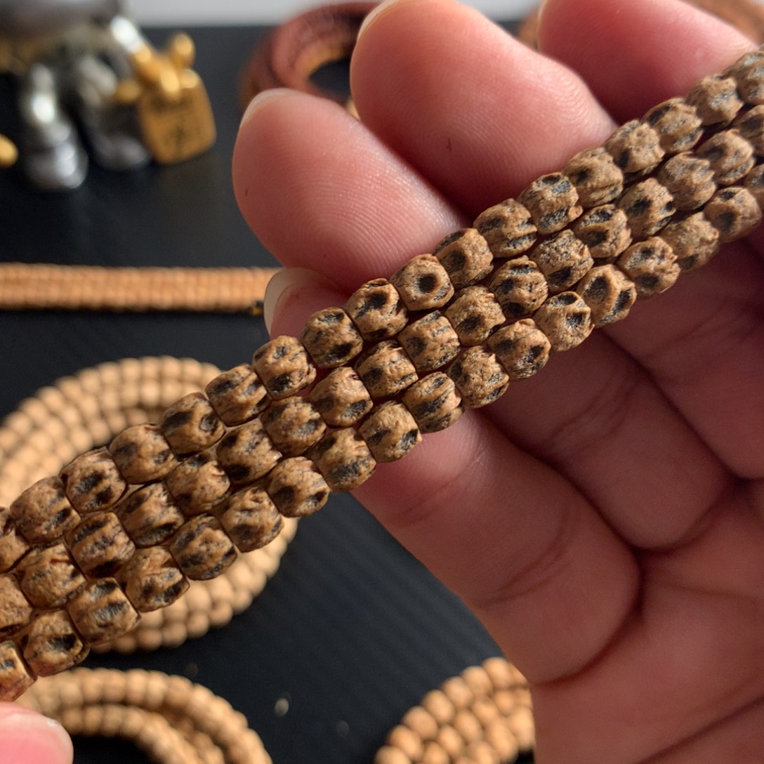 柏香籽/百香籽吊坠