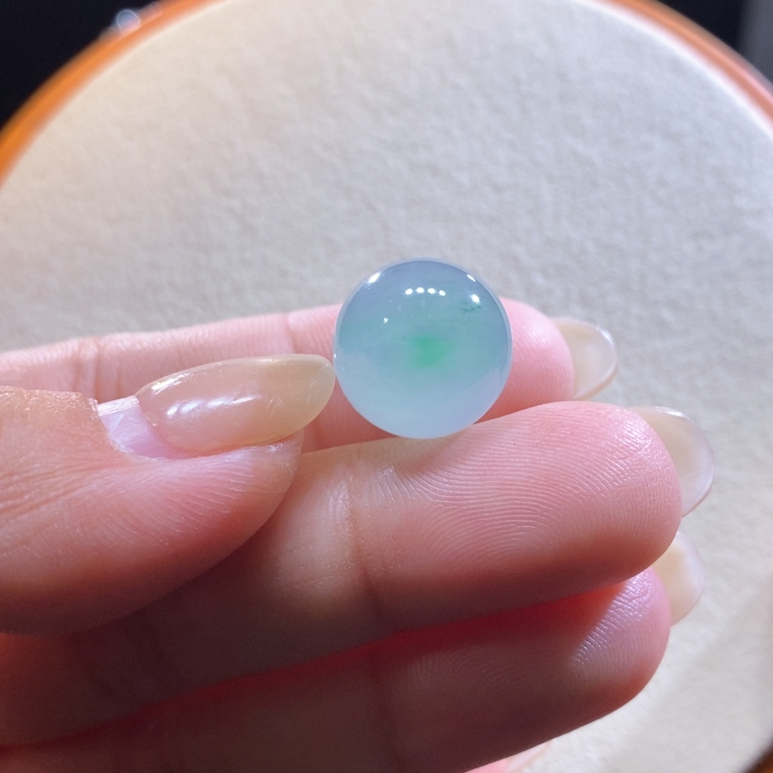 翡翠未镶嵌颈饰翡翠冰蓝飘绿珠卡14.5