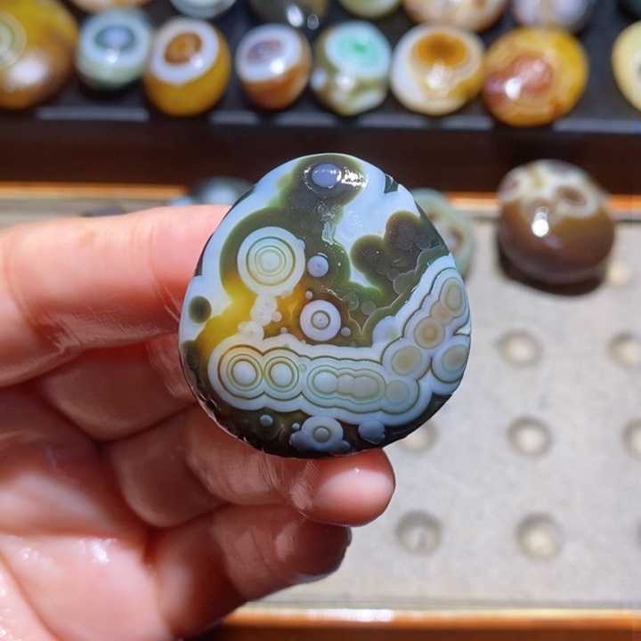 未镶嵌玛瑙/玉髓珠宝半成品142