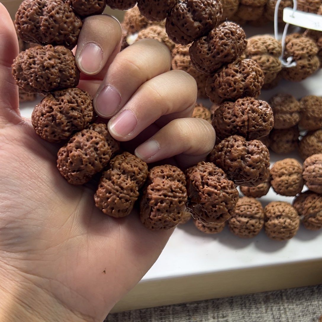 茂***箐金刚菩提吊坠甲板全品