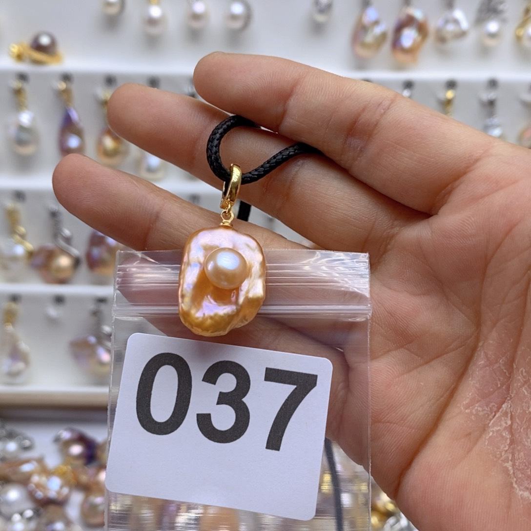 淡水珍珠颈饰银S925镶嵌37