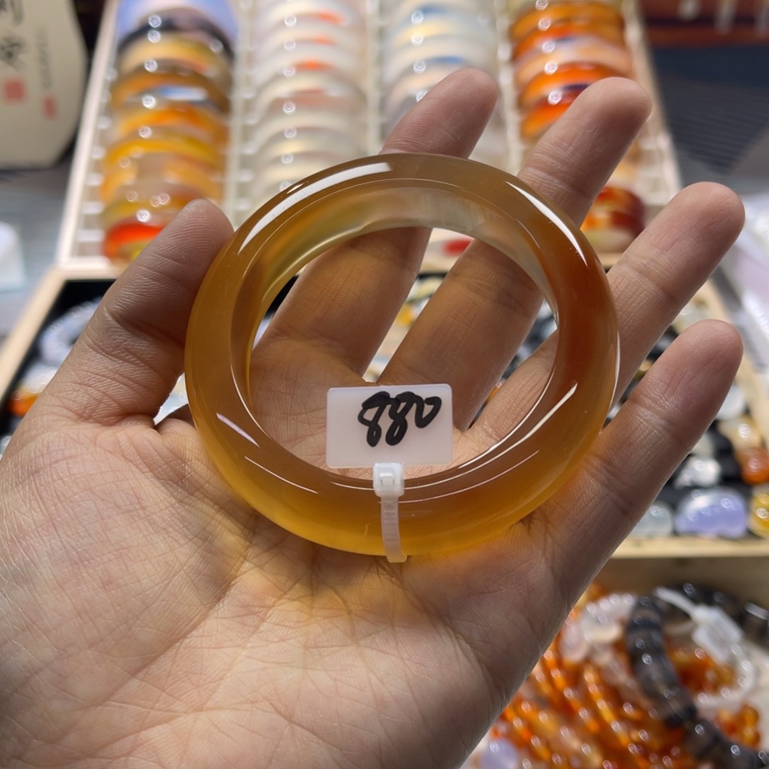 玛瑙/玉髓手镯未镶嵌小*Q