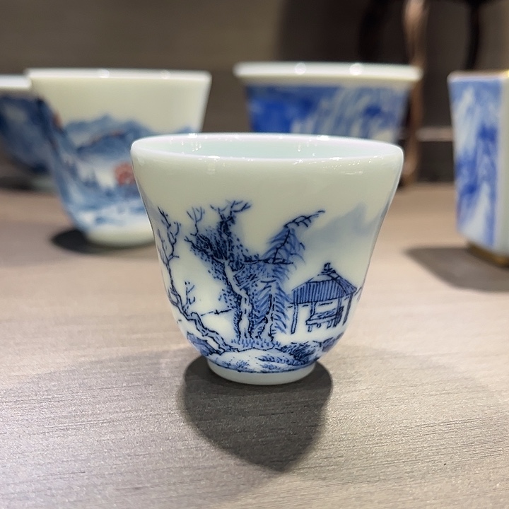 手工绘画山水葫芦杯