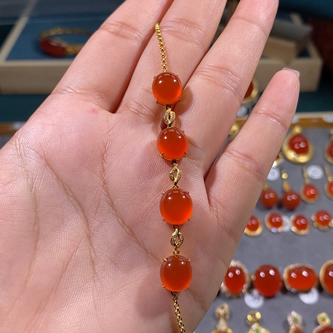 南红玛瑙手链18K金镶嵌用****爷