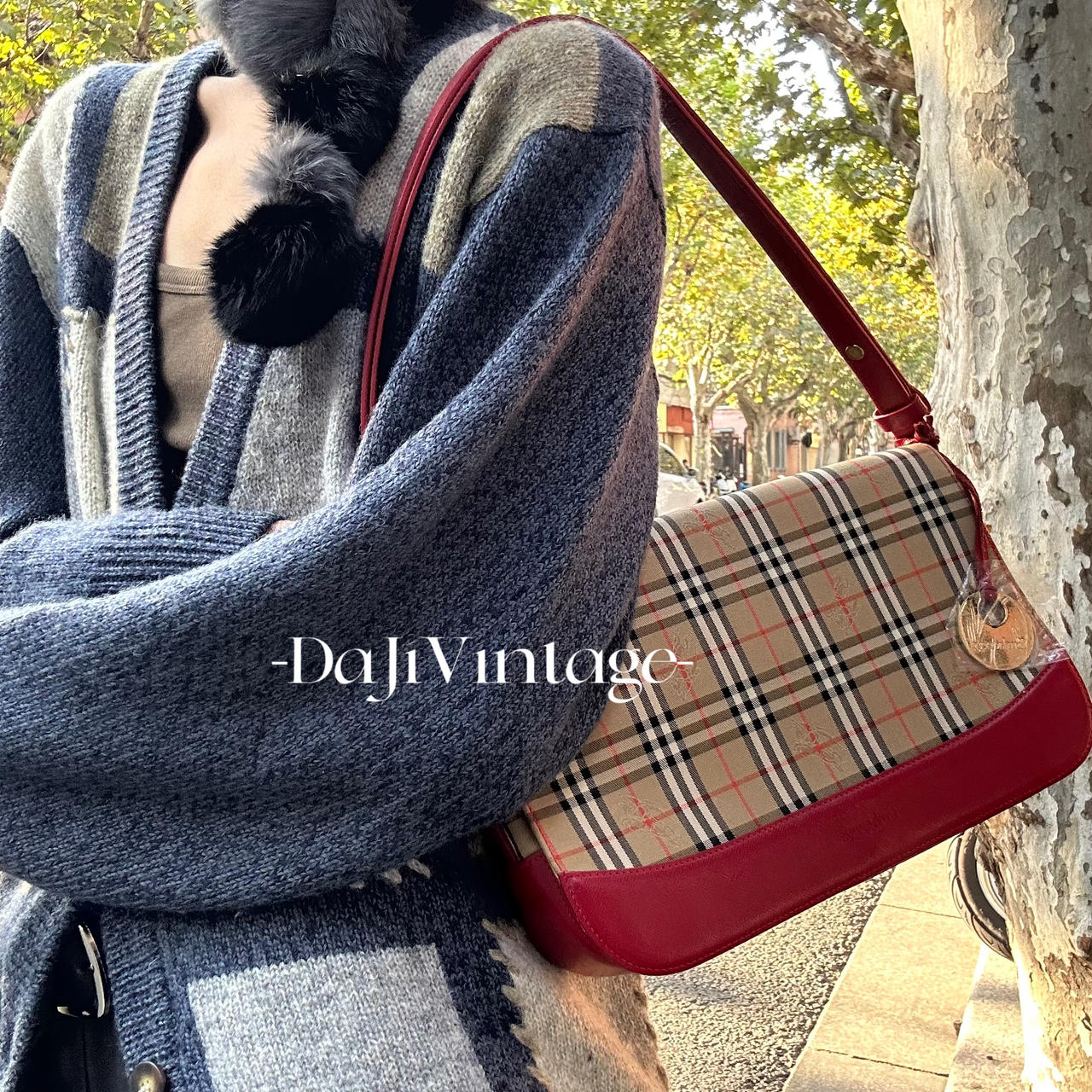 95新 BURBERRY/博柏利 大吉中古/Burberry博柏利红色战马格纹金币