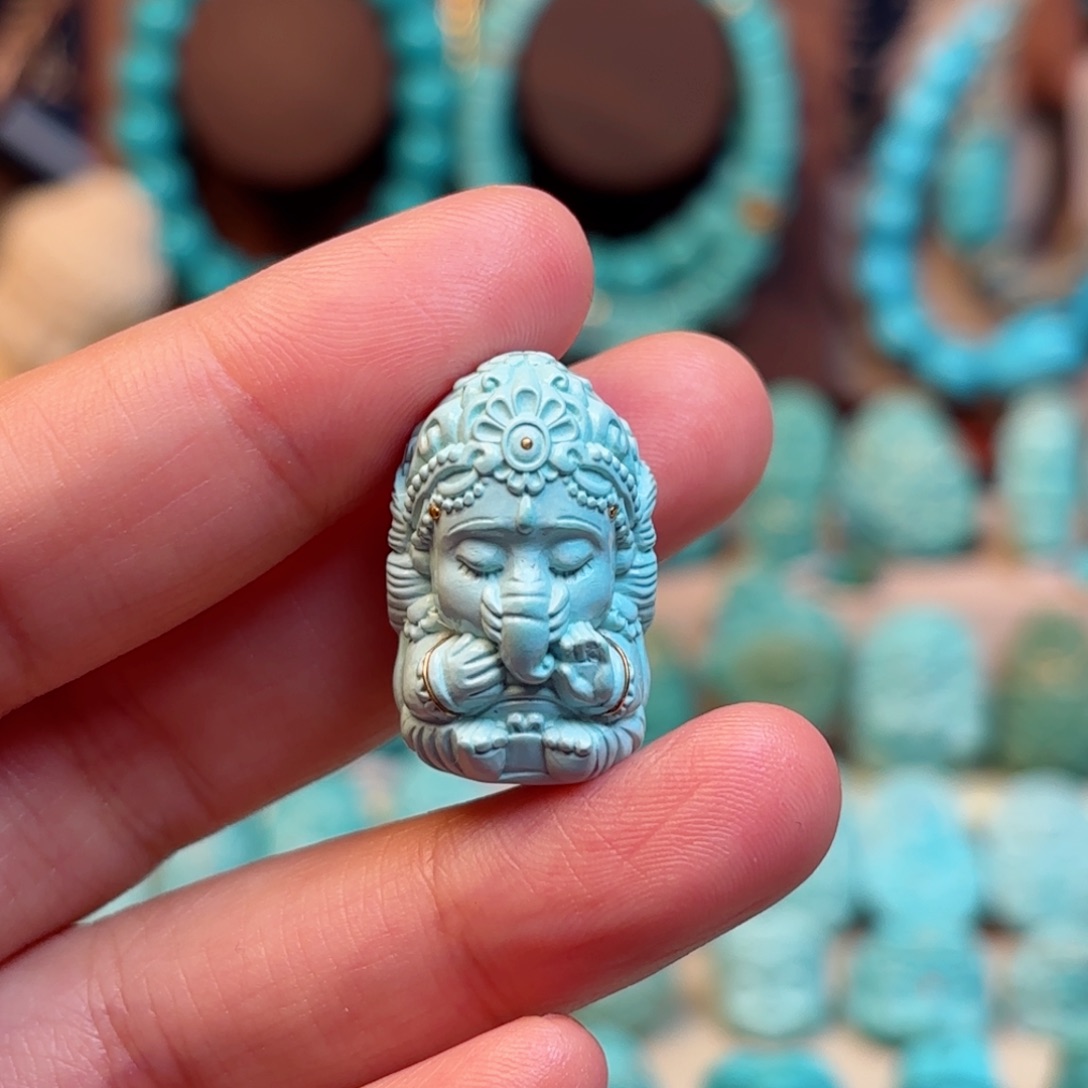 绿松石配饰未镶嵌