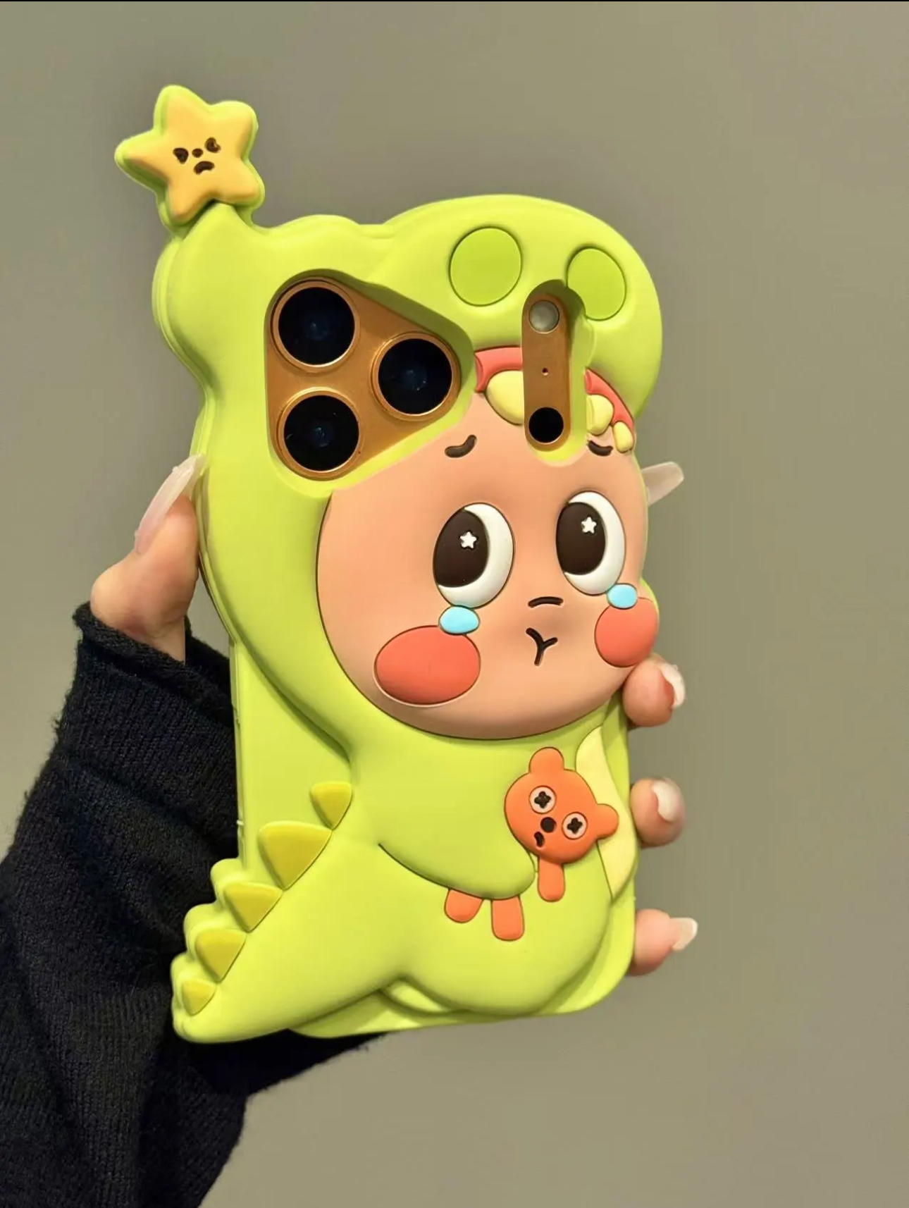 苹果|女神高级奢华可爱小恐龙星星人适用iPhone17P立体硅胶手机壳
