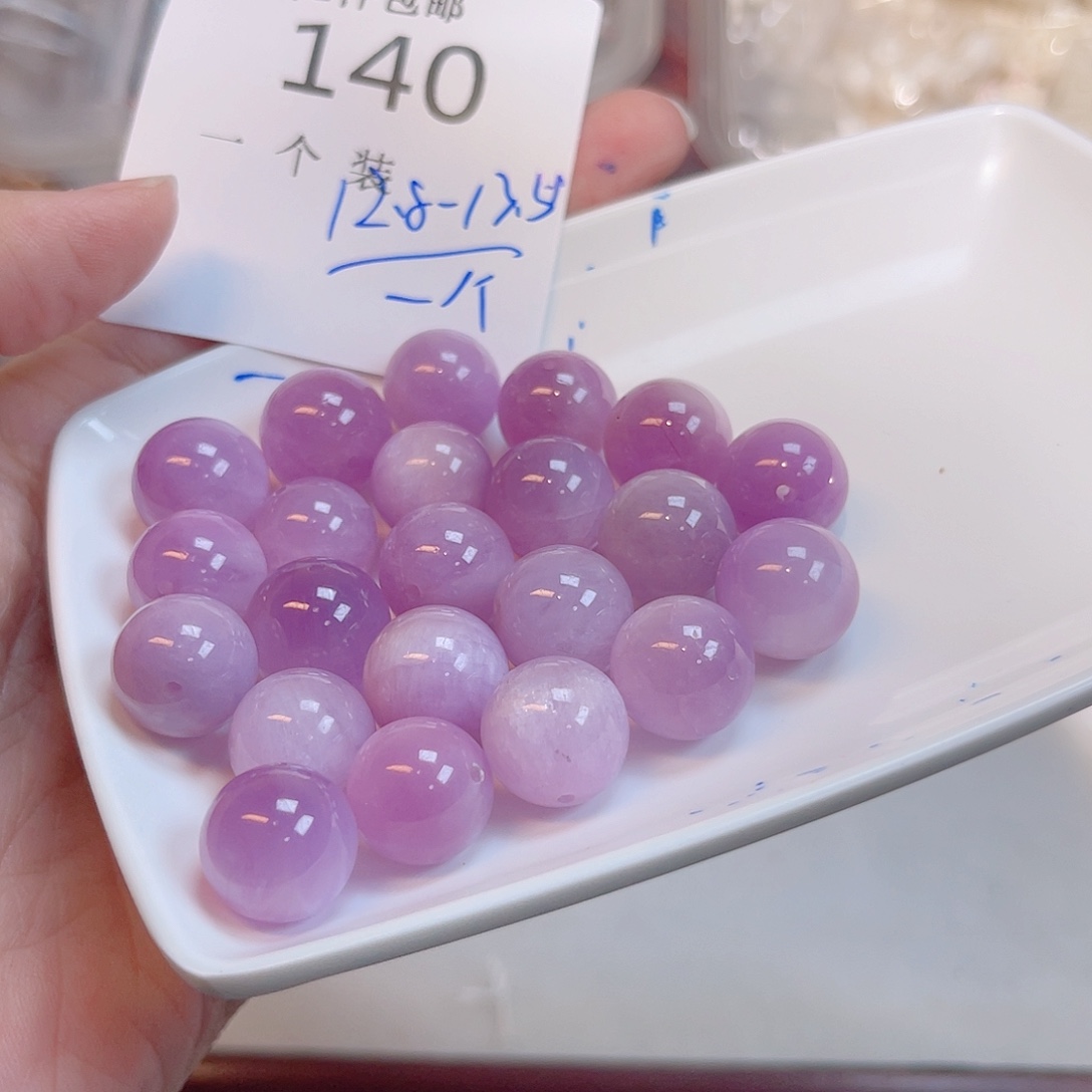 未镶嵌水晶珠宝半成品140 。        