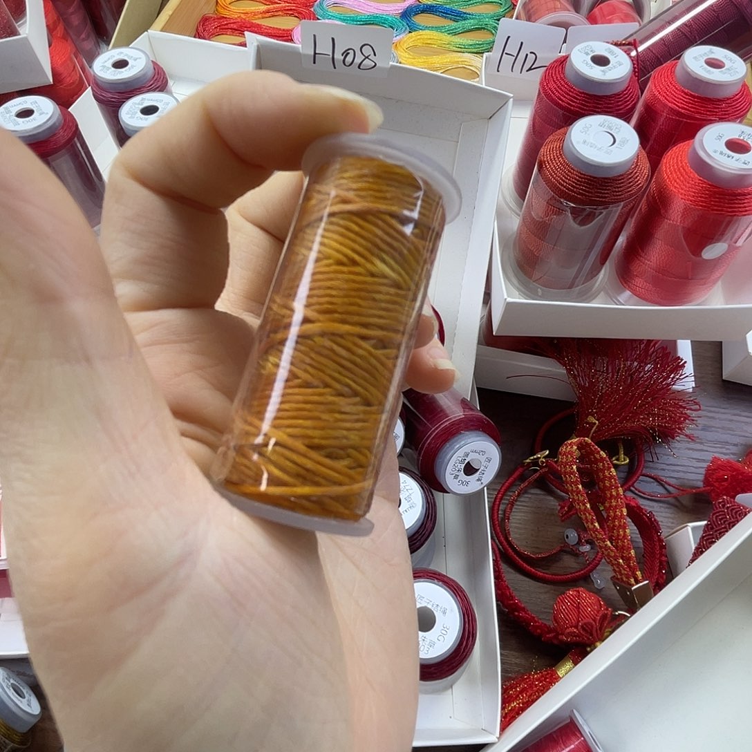 聚酯纤维1.0泰蜡12克3个和0.2泰蜡30克1个金黄