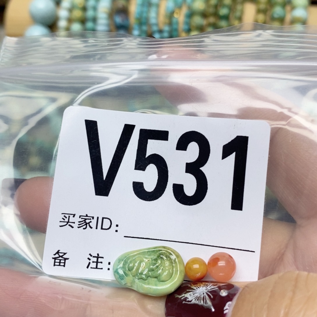 南红玛瑙配饰未镶嵌