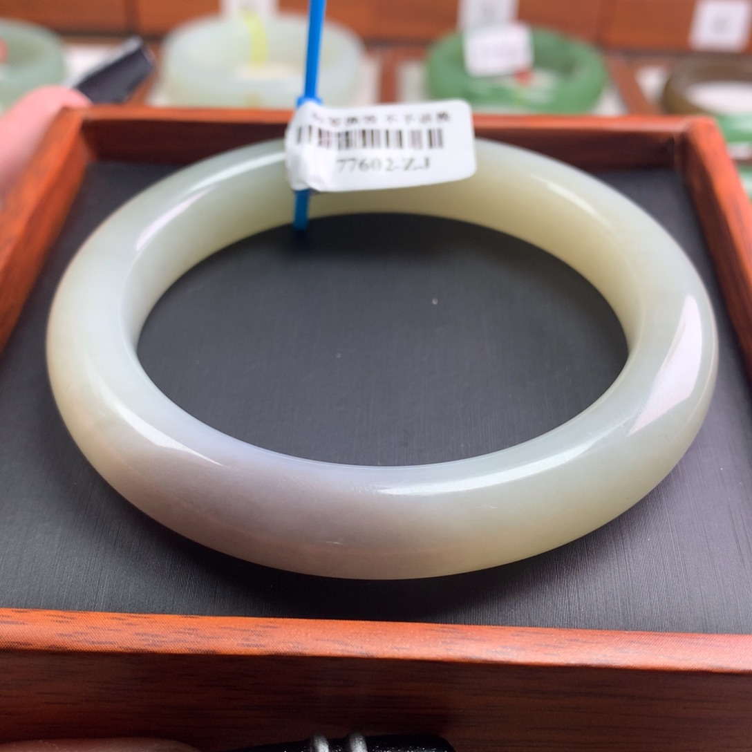 和田玉手镯未镶嵌56-57