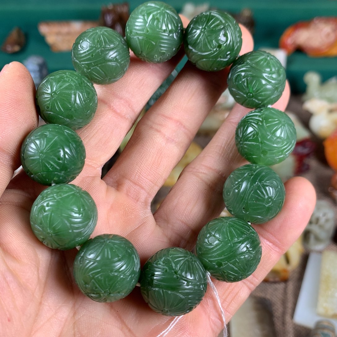 和田玉颈饰未镶嵌