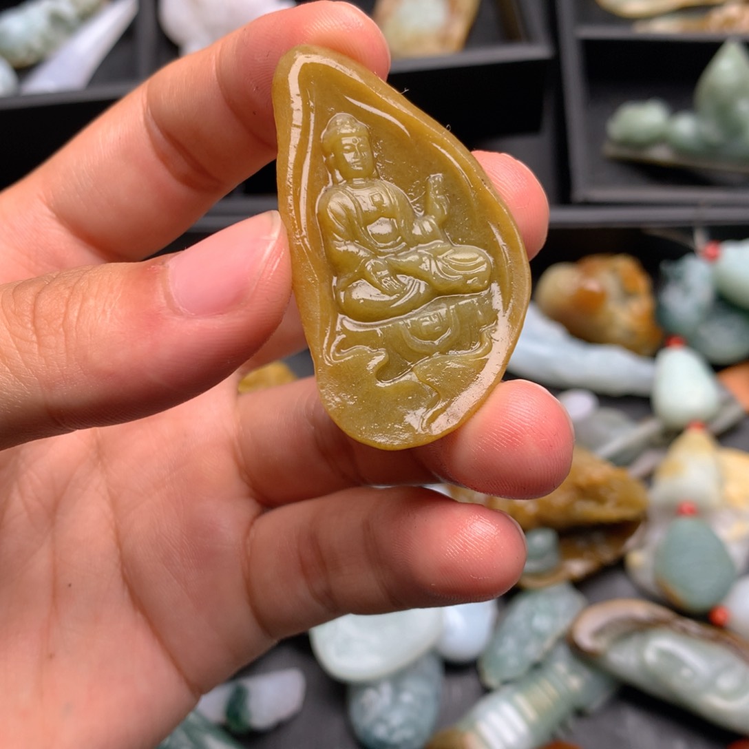 定制翡翠未镶嵌翡翠