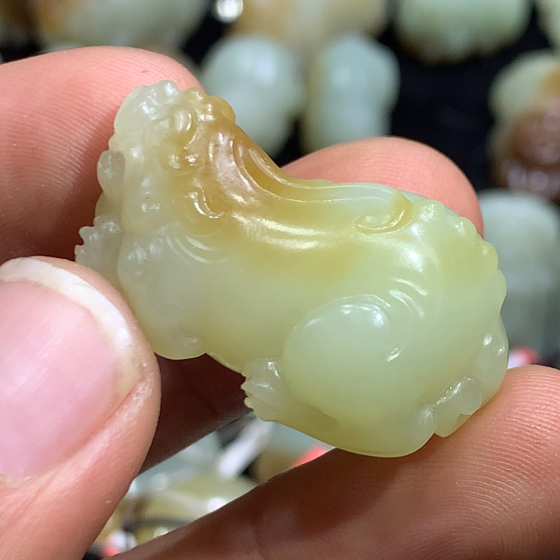 颈饰未镶嵌和田玉追****Z