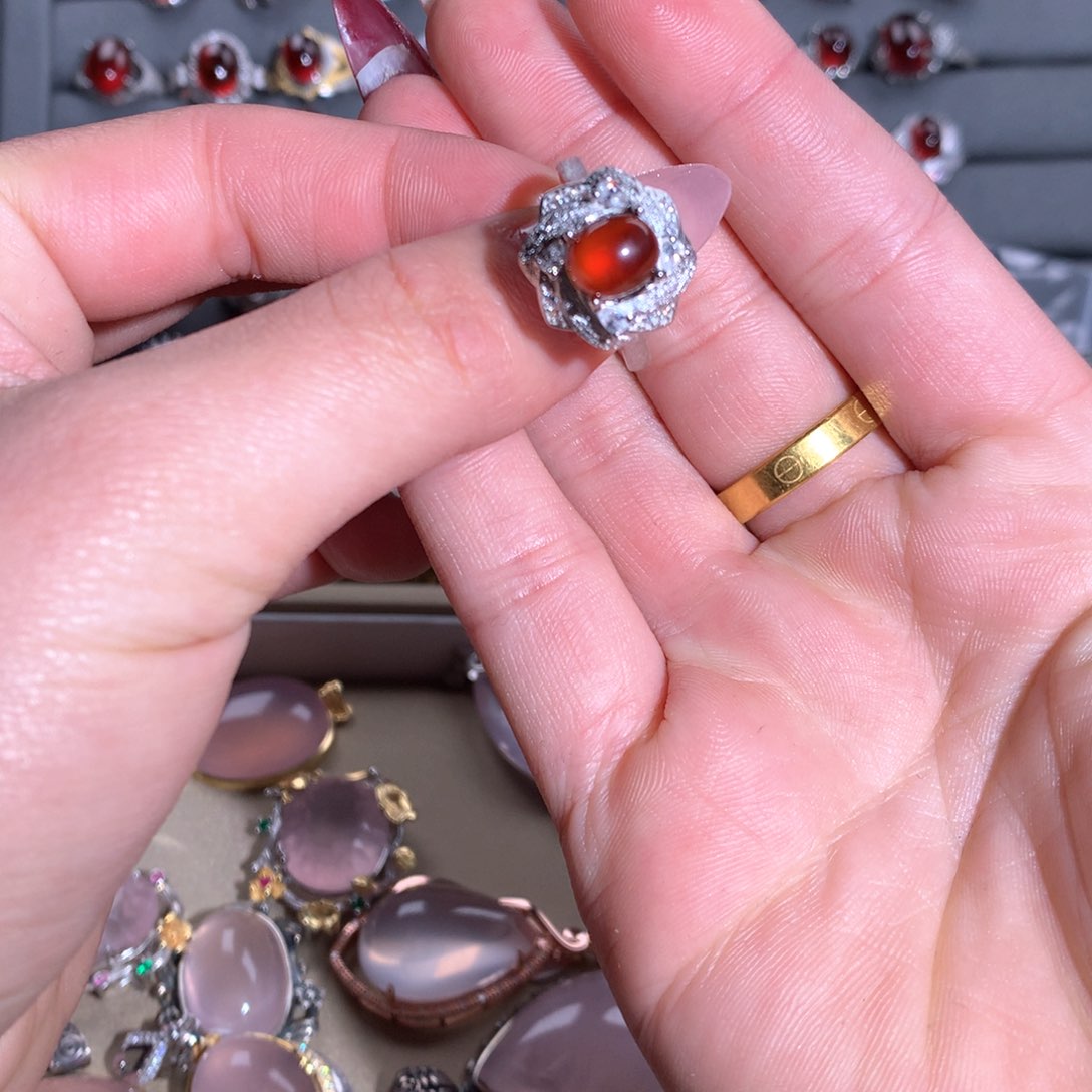 【闪购商品】水晶戒指银S925镶嵌本*王戒指