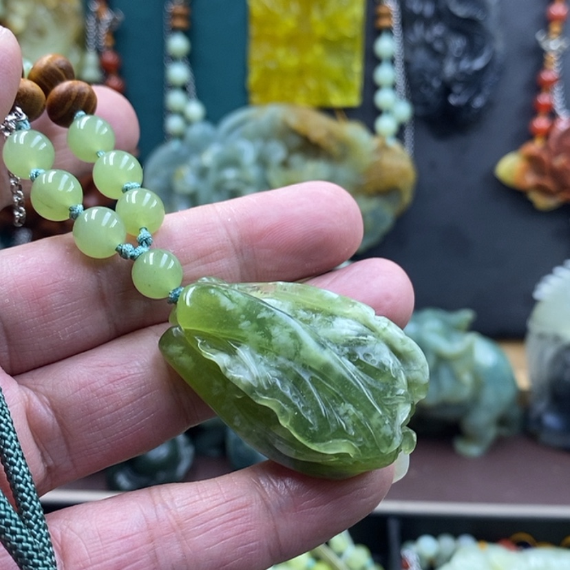 【闪购商品】未镶嵌岫玉吊坠手工雕刻