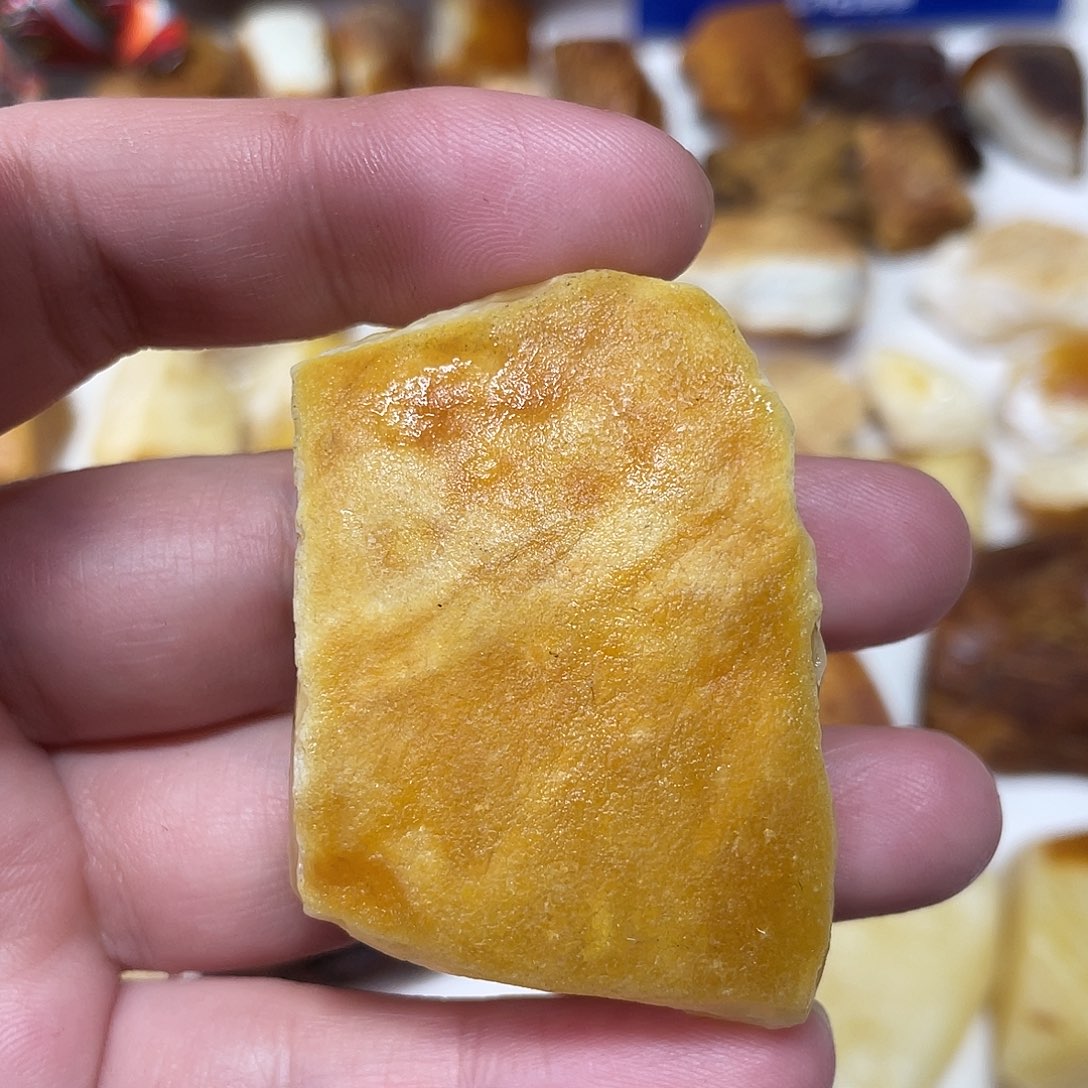 定制琥珀足银镶嵌原矿琥珀