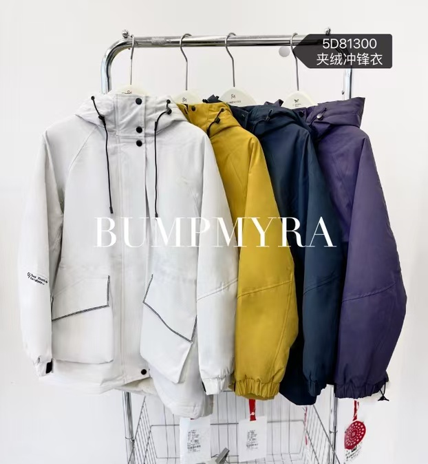 胖淼淼冬季新款女装加绒潮流保暖时尚女士冲锋衣外套5D81300