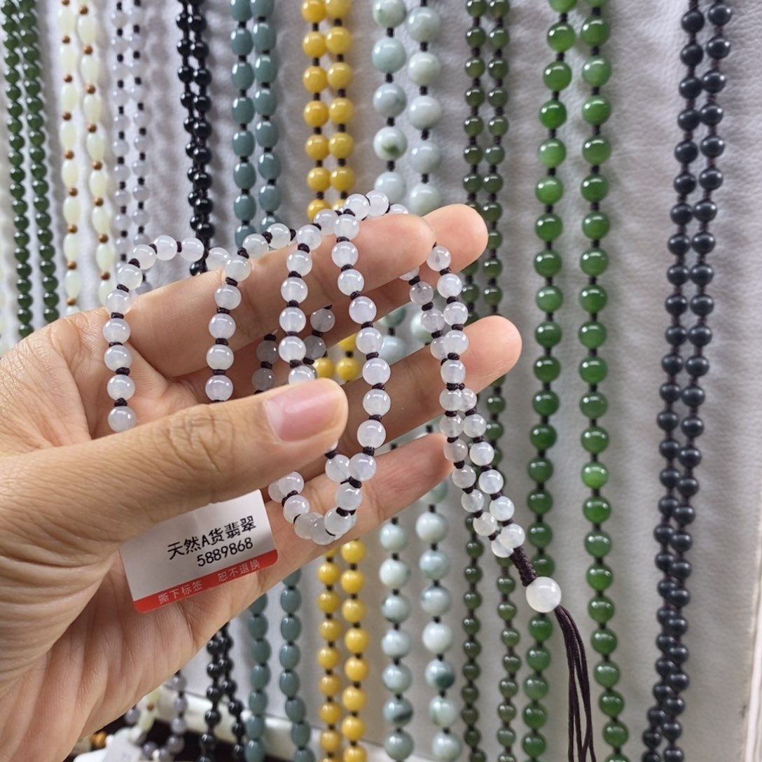 小***@翡翠未镶嵌颈饰11211111222