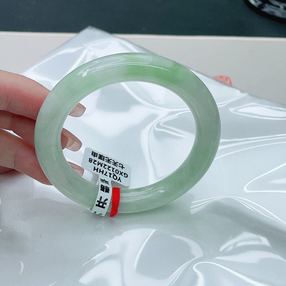 翡翠手镯未镶嵌圆55