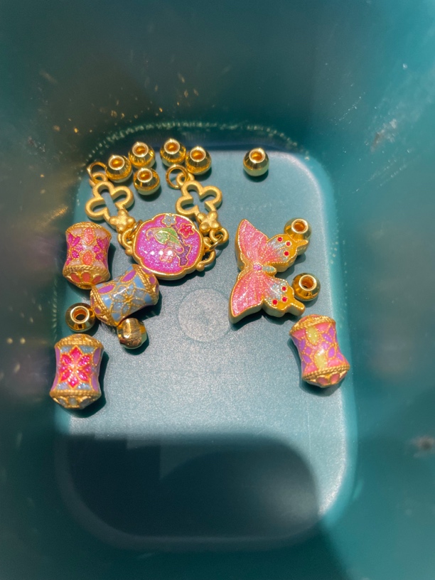                足金5猫a6b10