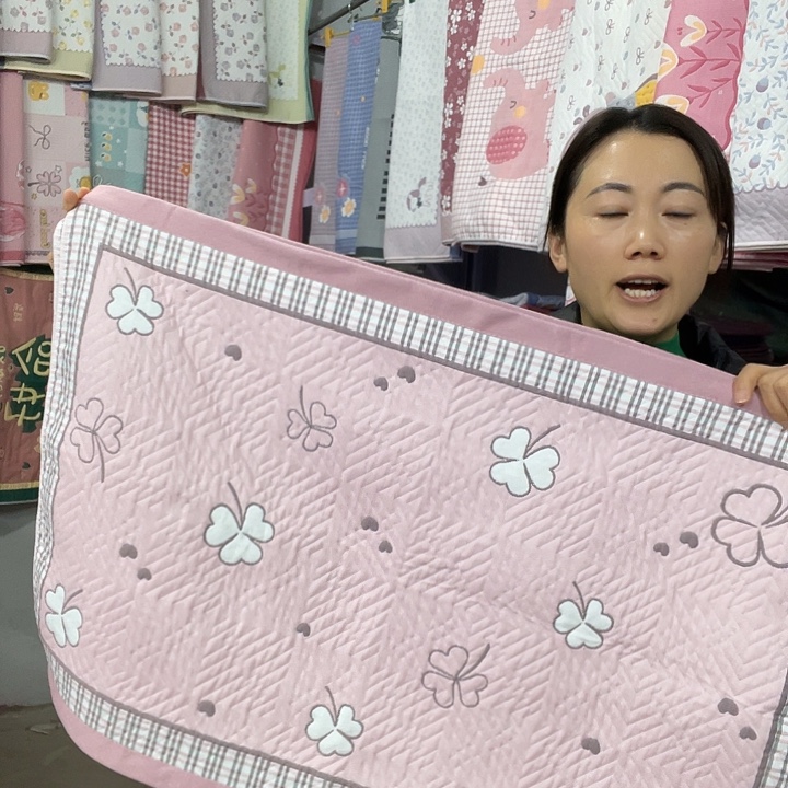 棉特价粉色四叶草