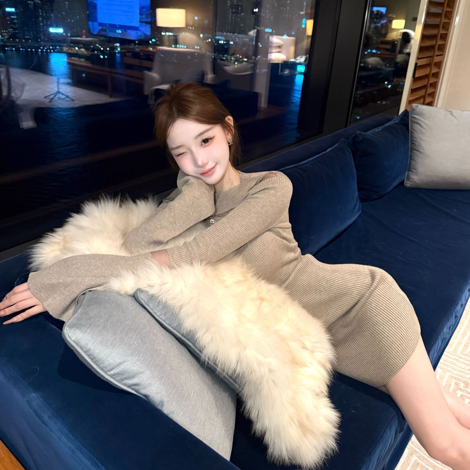 婉君【圣托夜宴】法式名媛设计感显瘦针织连衣裙LWJ25D4Q3360