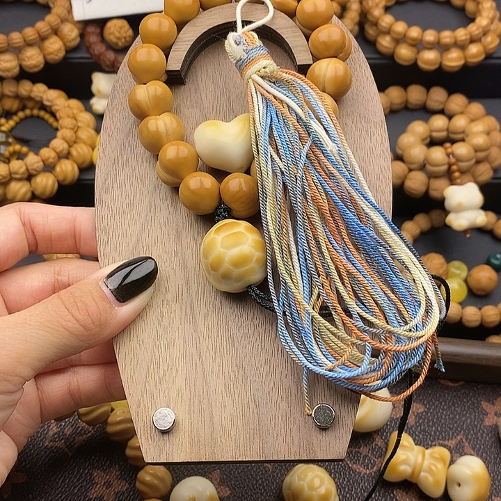 四**六返油款 柯基臀屁桃