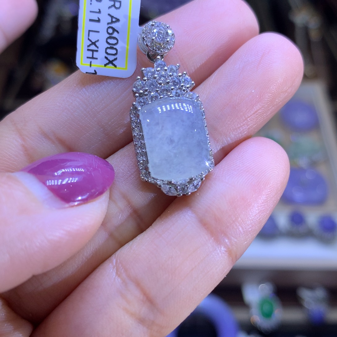 翡翠颈饰银S925镶嵌翡翠