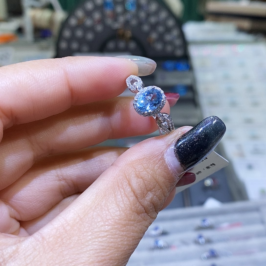 海蓝宝石戒圈银S925镶嵌天然圣玛利亚0.83克拉