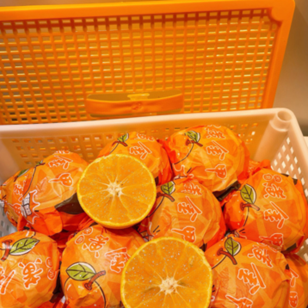 爱媛酸甜，好吃，水分足，一份3.8-4斤果冻柑橘吉林省