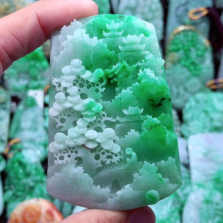 翡翠吊坠(不含链)未镶嵌