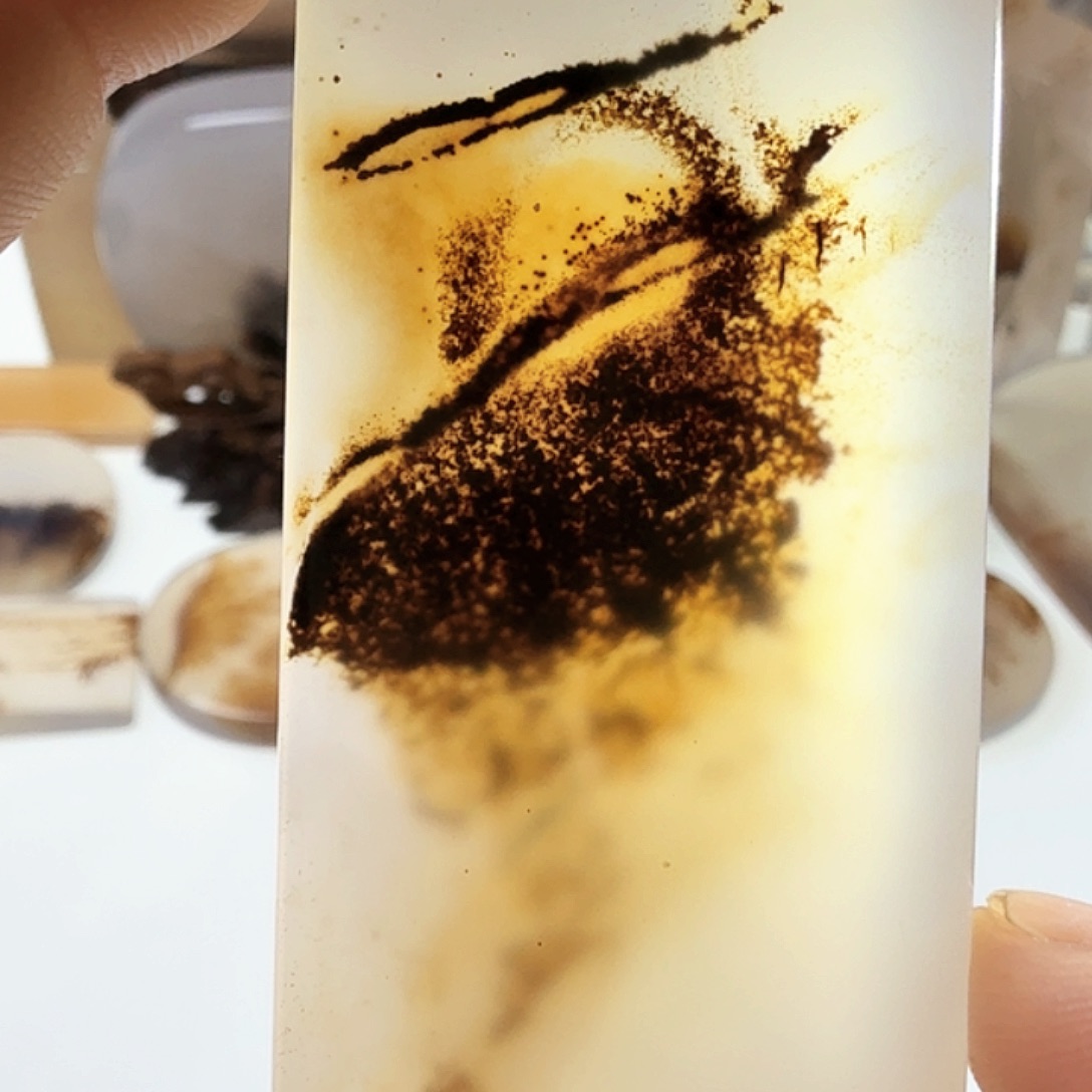 玛瑙/玉髓未镶嵌珠宝半成品