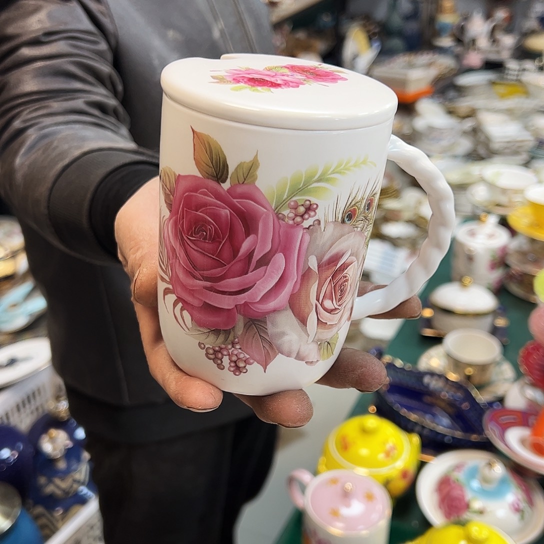 鹿与海陶瓷有限责任公司