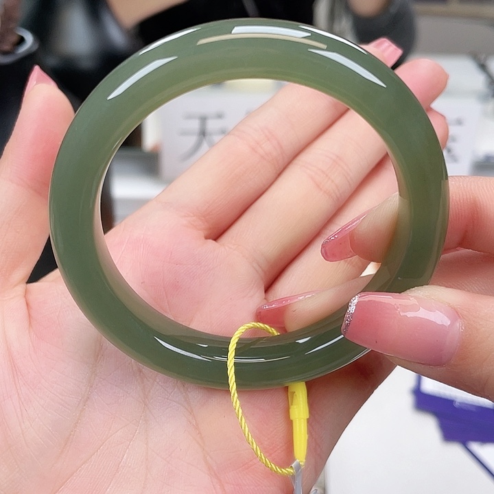 和田玉手镯56未镶嵌